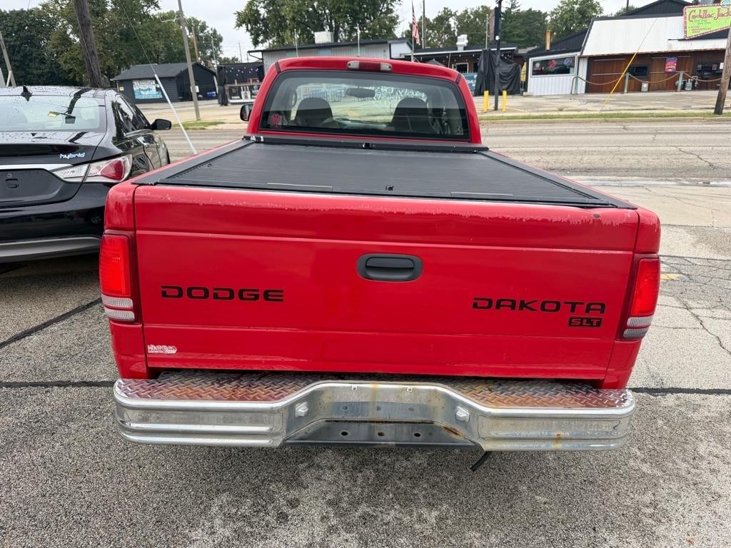 Dodge Dakota 2dr Club Cab 131" WB SLT 2004