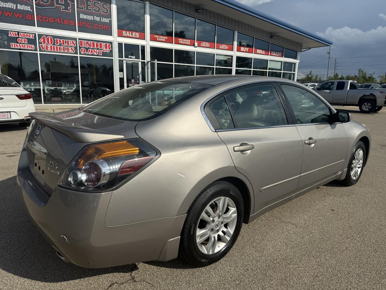 Nissan Altima 4dr Sdn I4 CVT 2.5 S 2011