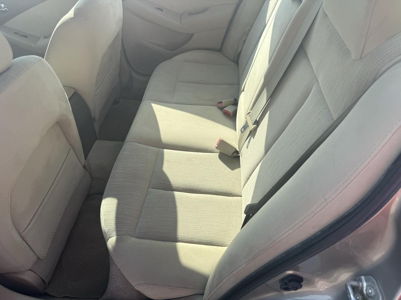 Nissan Altima 4dr Sdn I4 CVT 2.5 S 2011