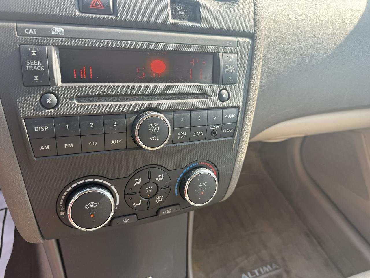 Nissan Altima 4dr Sdn I4 CVT 2.5 S 2011