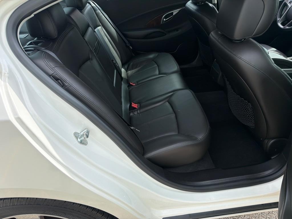 Buick LaCrosse 4dr Sdn CXL 3.0L FWD 2010