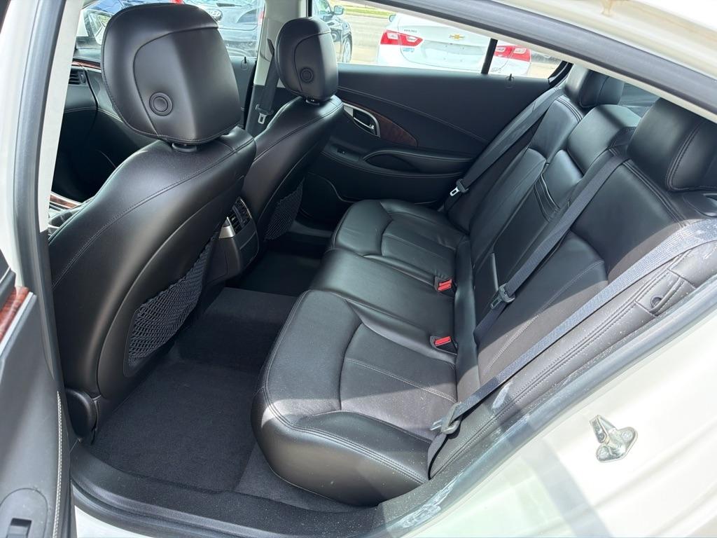 Buick LaCrosse 4dr Sdn CXL 3.0L FWD 2010