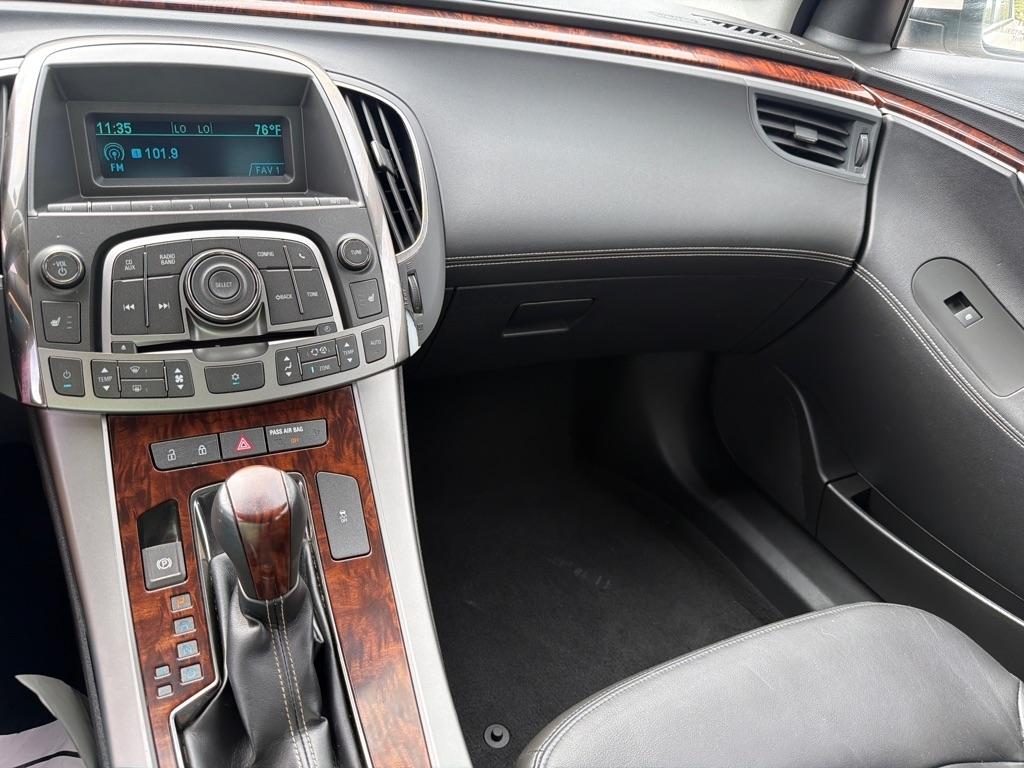 Buick LaCrosse 4dr Sdn CXL 3.0L FWD 2010