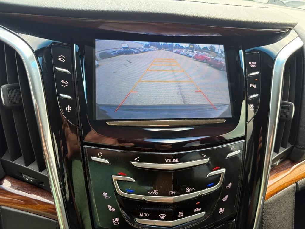 Cadillac Escalade 4WD 4dr Standard 2015