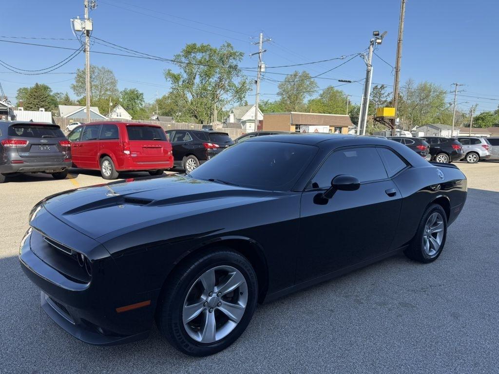 Dodge Challenger SXT RWD 2018
