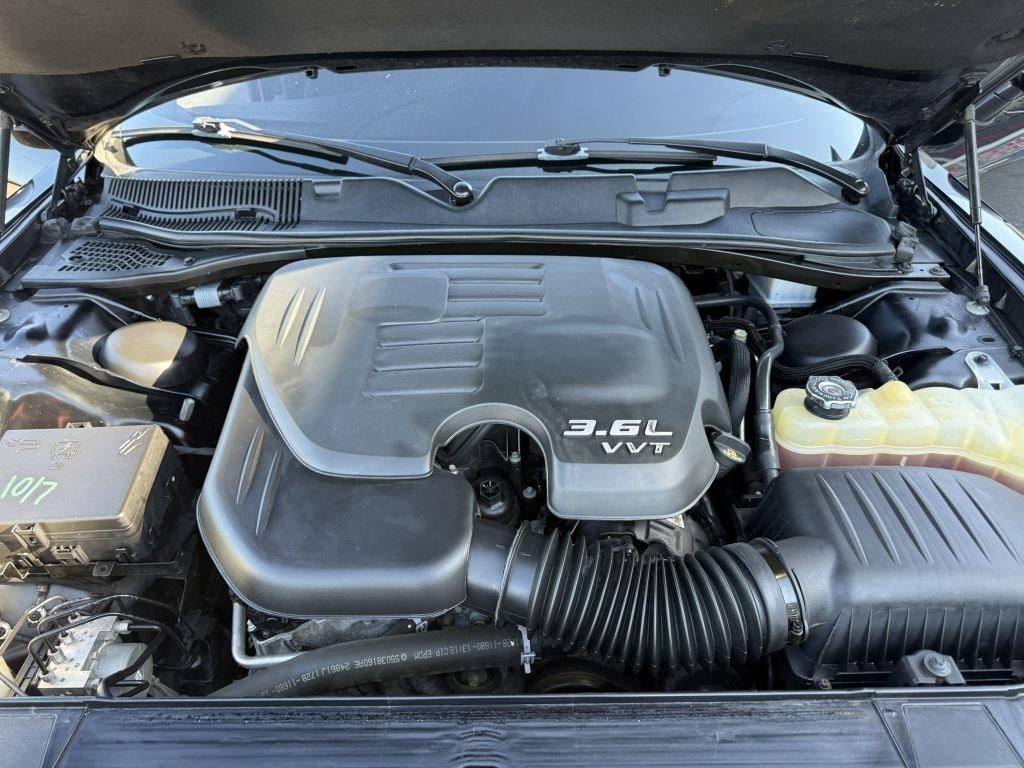 Dodge Challenger SXT RWD 2018