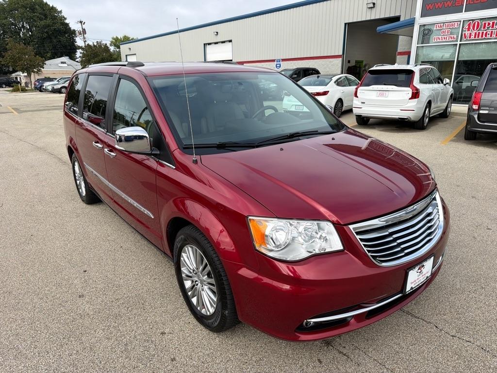 Chrysler Town & Country 4dr Wgn Touring-L 2013