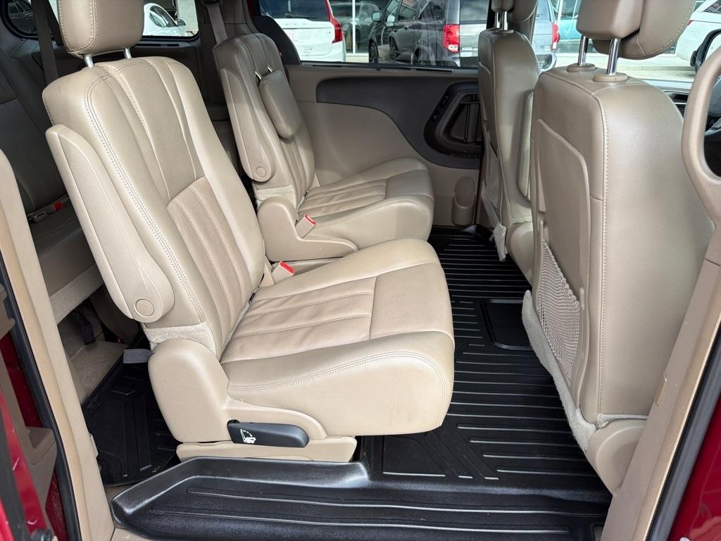 Chrysler Town & Country 4dr Wgn Touring-L 2013