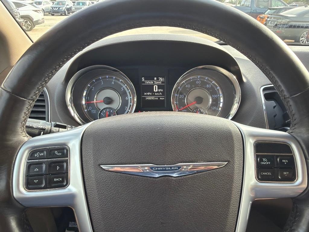 Chrysler Town & Country 4dr Wgn Touring-L 2013
