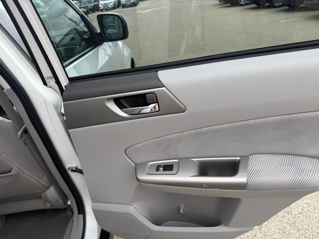 Subaru Forester 4dr Auto 2.5X Premium w/All-Weather Pkg 2010