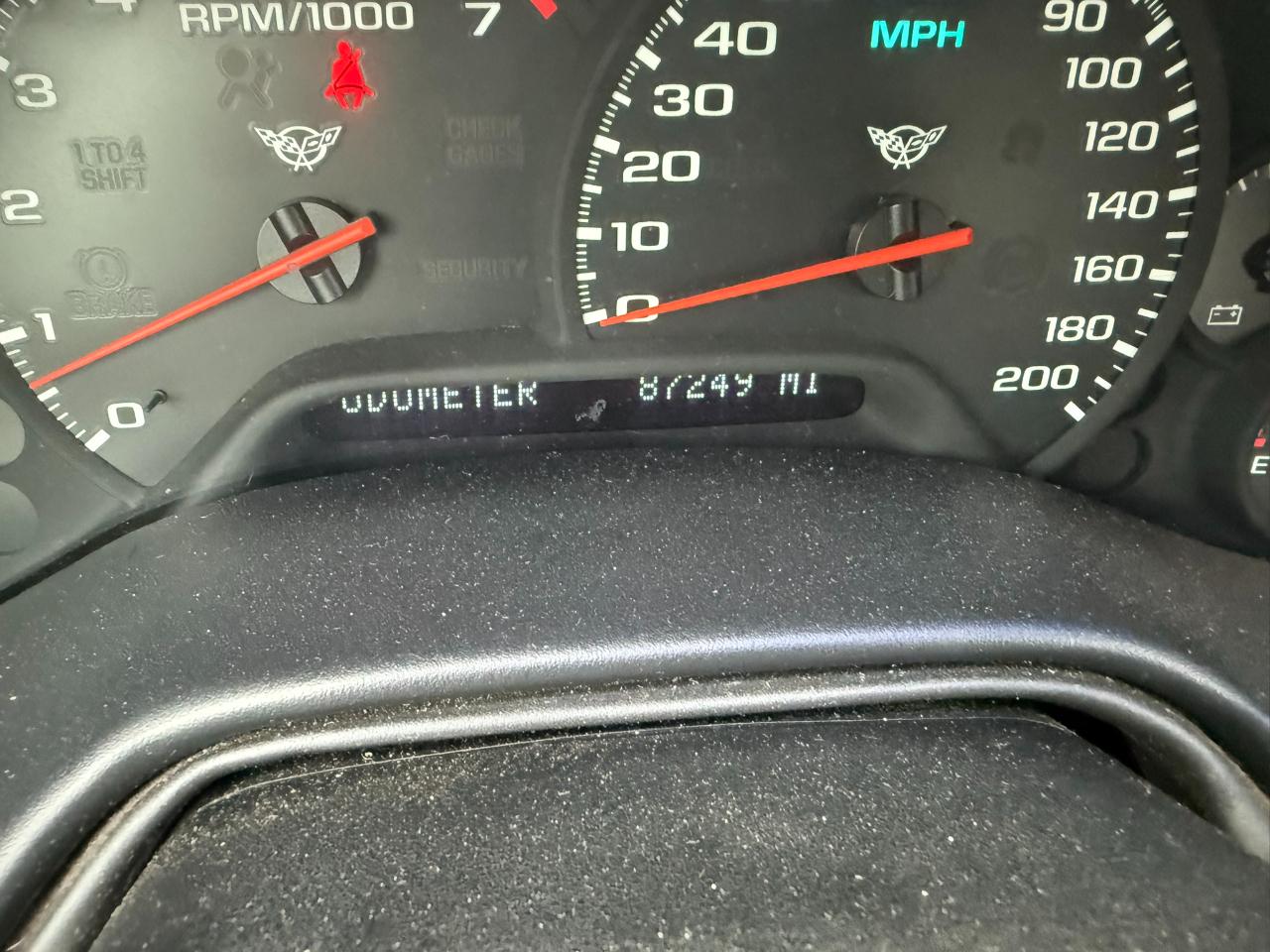 Chevrolet Corvette 2dr Convertible 2000