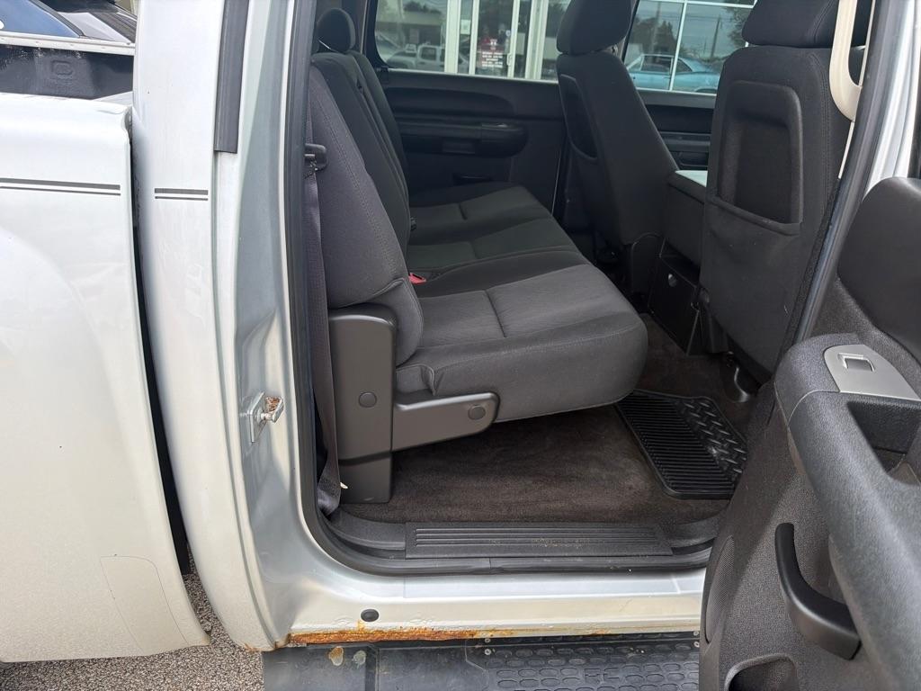 Chevrolet Silverado 1500 4WD Crew Cab 143.5" LT 2012