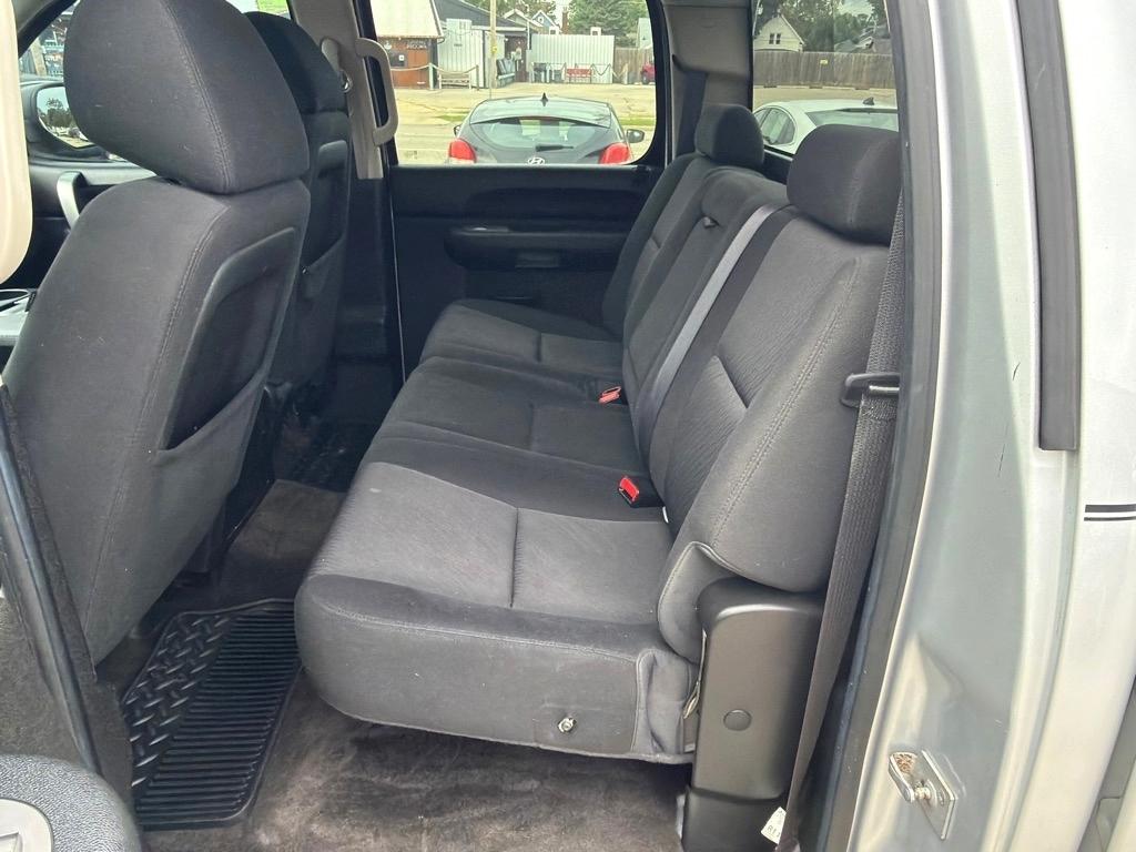 Chevrolet Silverado 1500 4WD Crew Cab 143.5" LT 2012