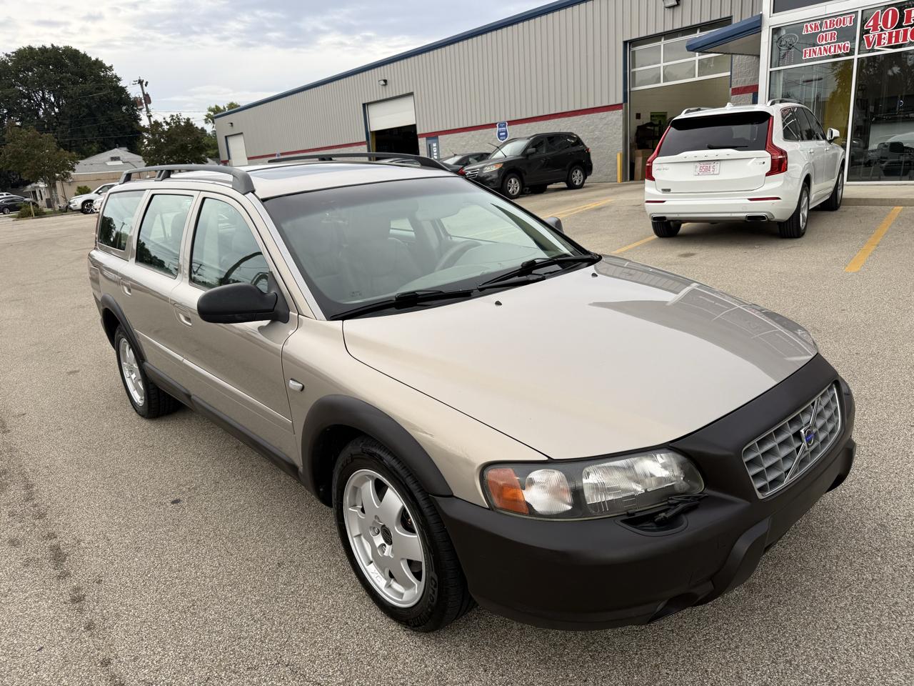 Volvo V70 XC AWD A SR 5dr Wgn AWD Turbo w/SR 2001