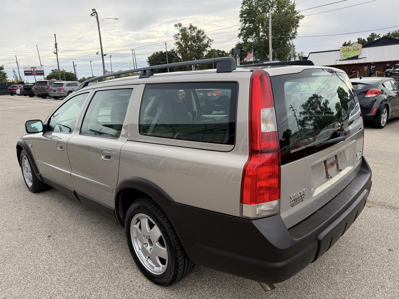 Volvo V70 XC AWD A SR 5dr Wgn AWD Turbo w/SR 2001