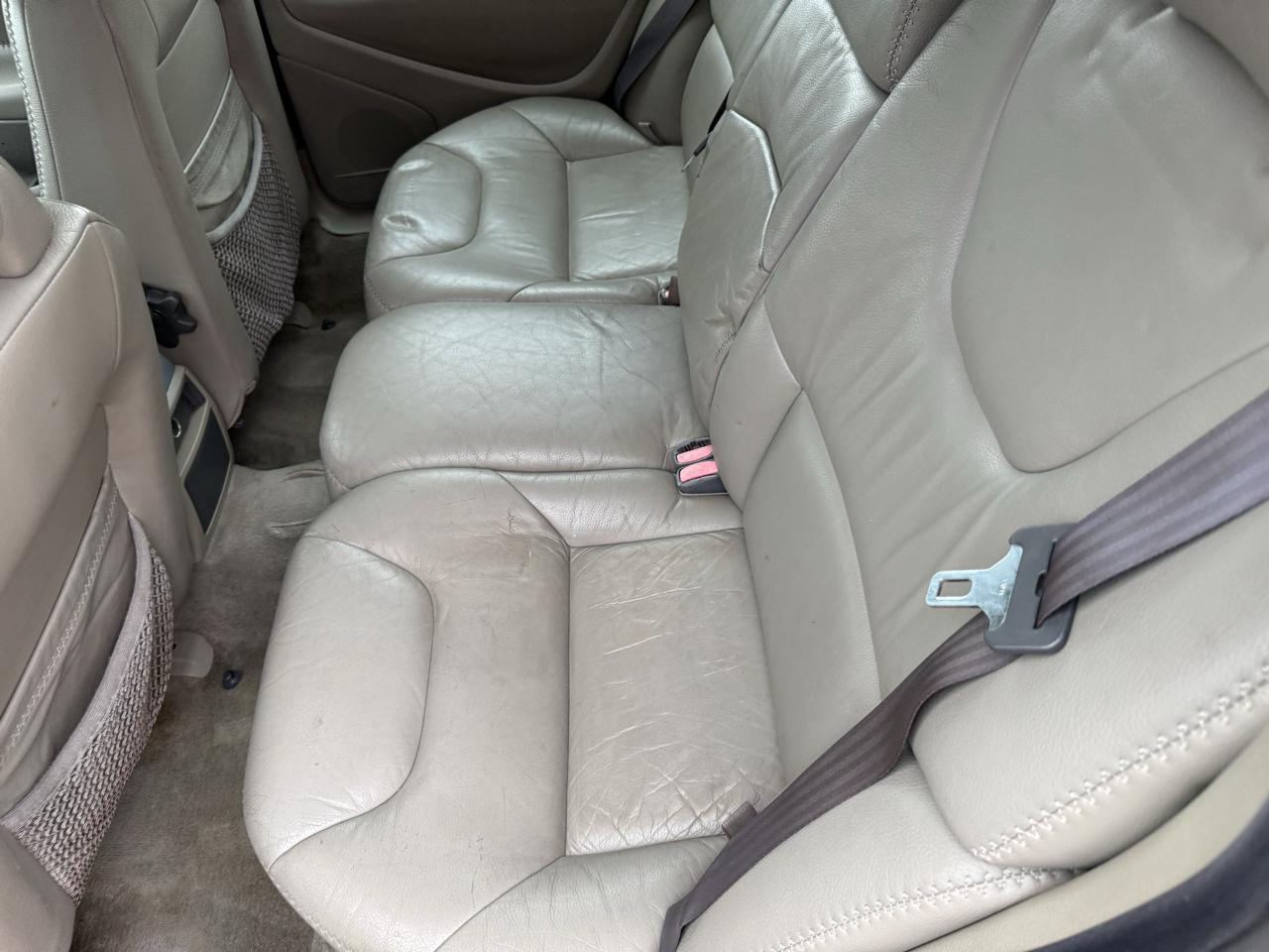 Volvo V70 XC AWD A SR 5dr Wgn AWD Turbo w/SR 2001