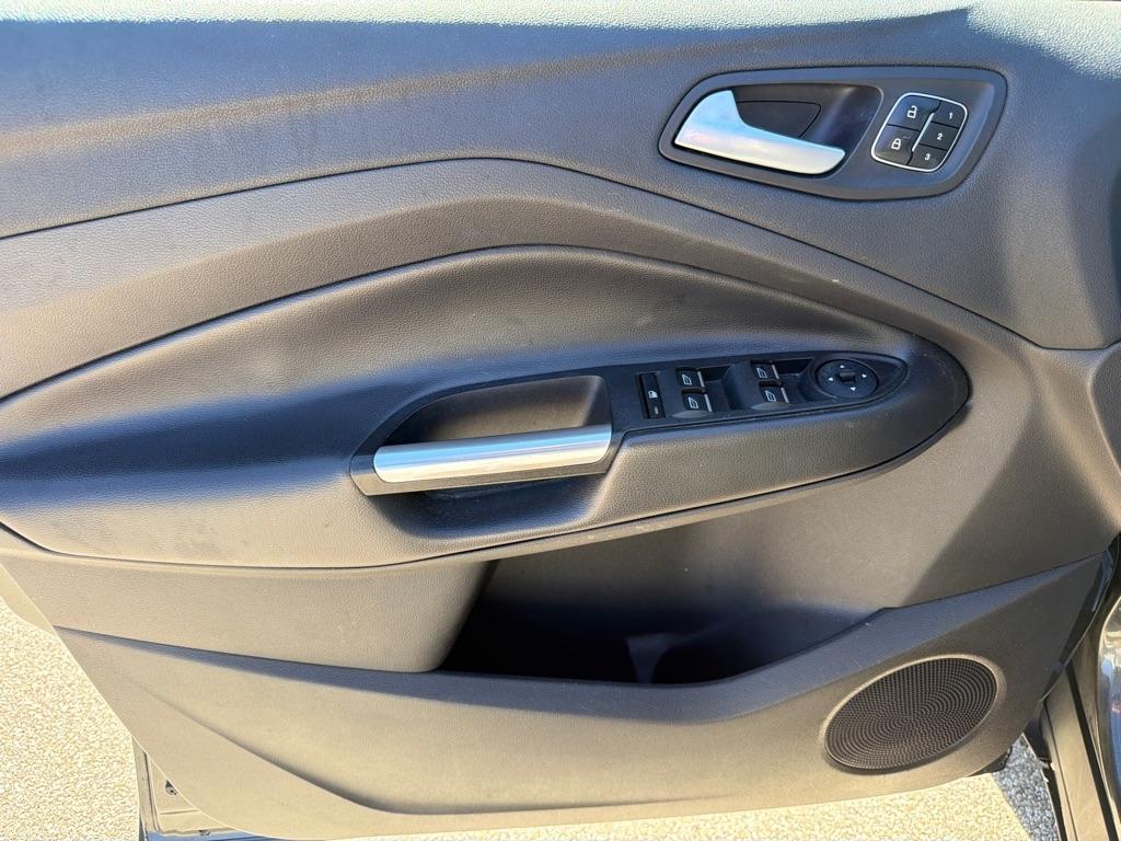 Ford Escape Titanium FWD 2017