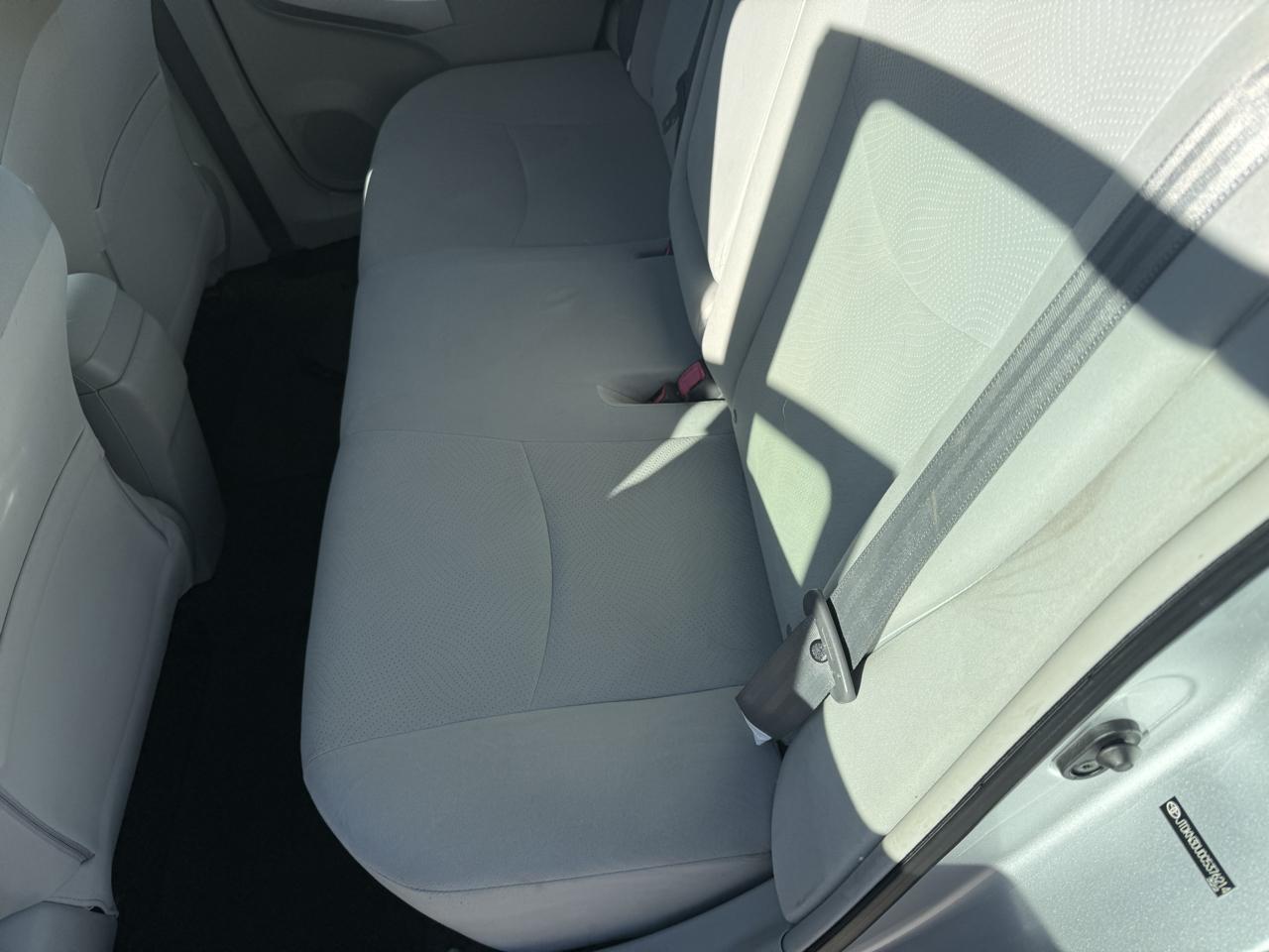 Toyota Prius 5dr HB Three (Natl) 2012