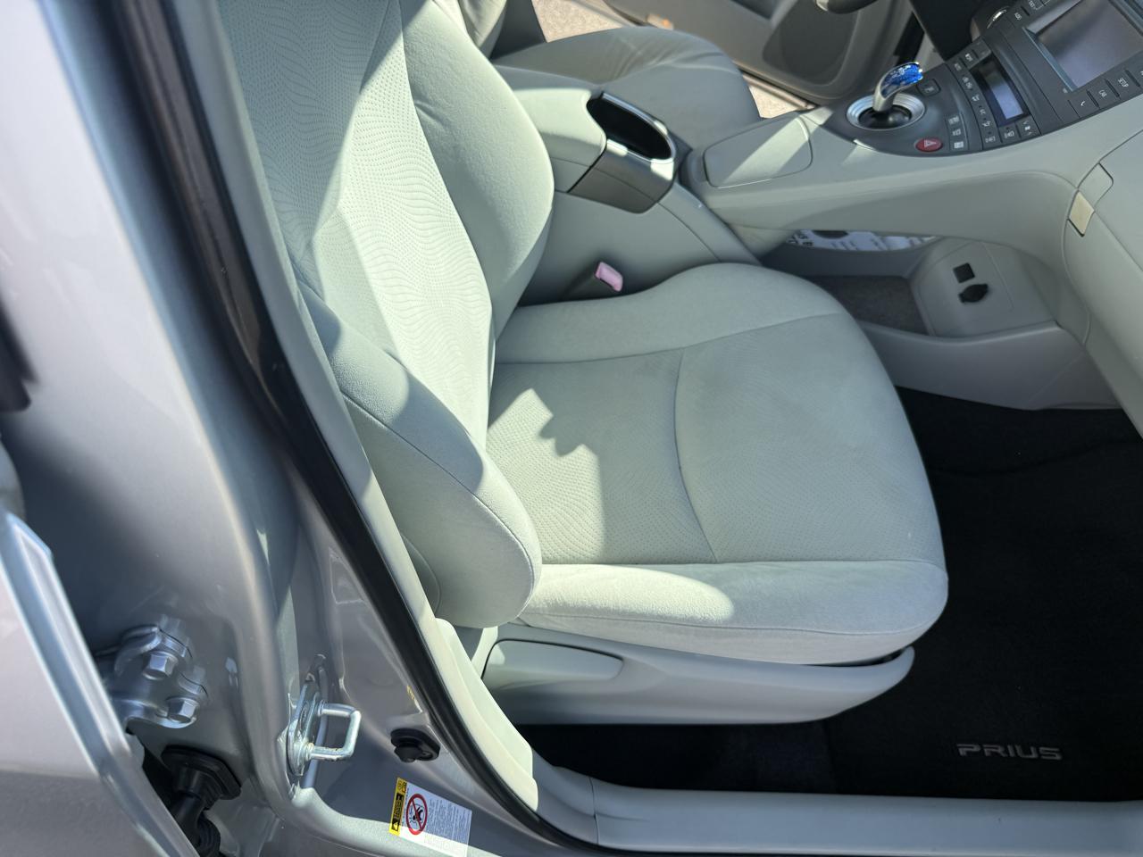 Toyota Prius 5dr HB Three (Natl) 2012