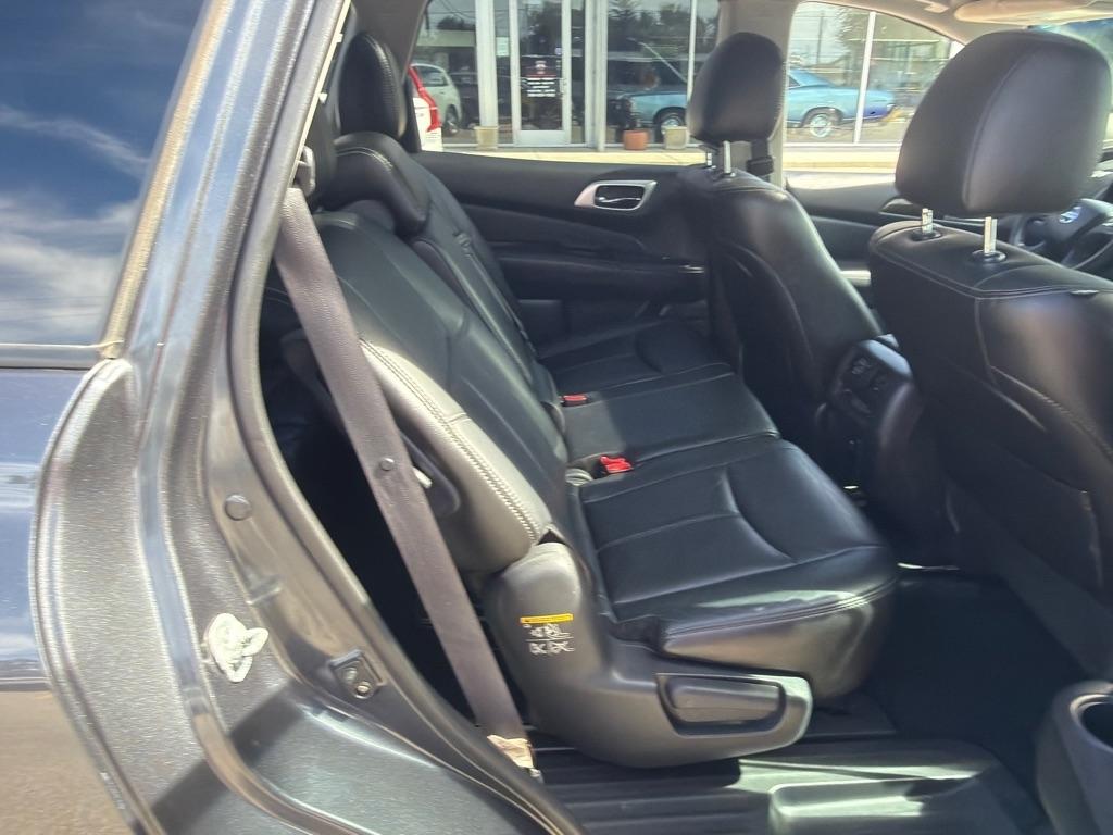 Nissan Pathfinder 4WD 4dr SL 2014