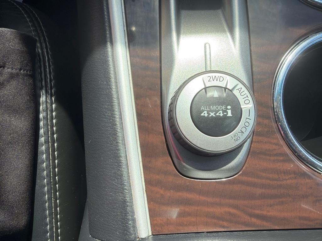 Nissan Pathfinder 4WD 4dr SL 2014