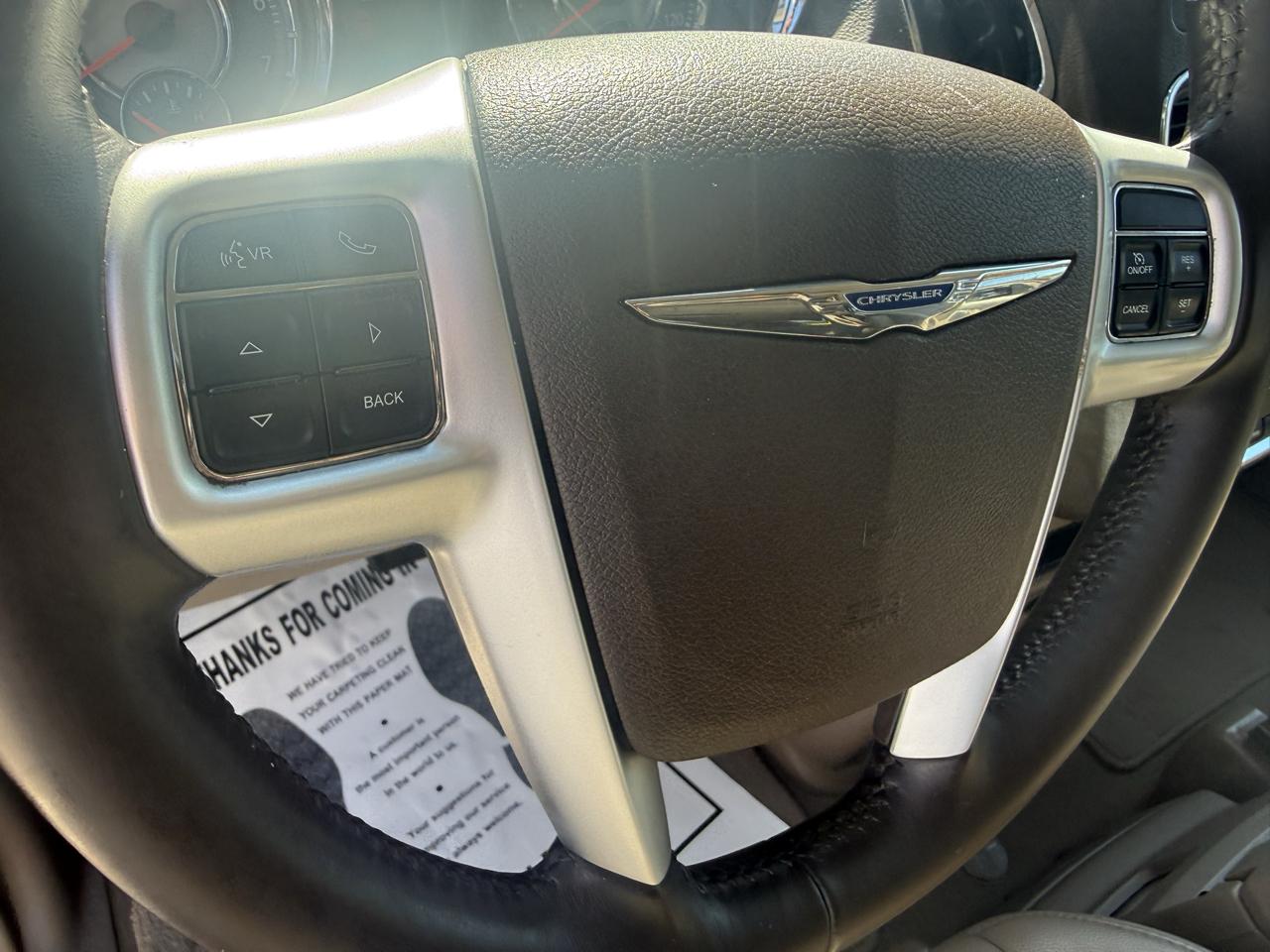 Chrysler Town & Country 4dr Wgn Touring 2014