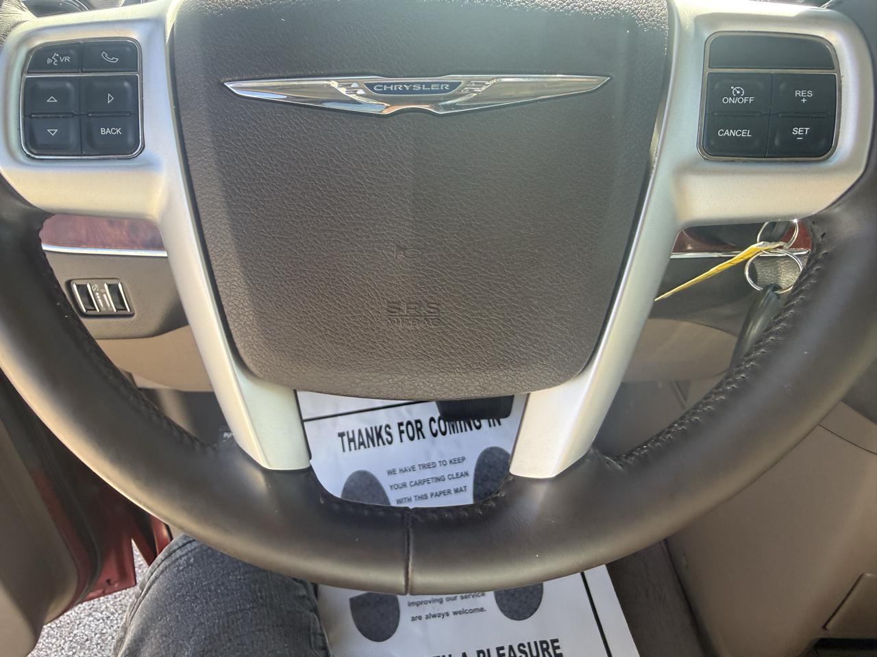Chrysler Town & Country 4dr Wgn Touring 2014