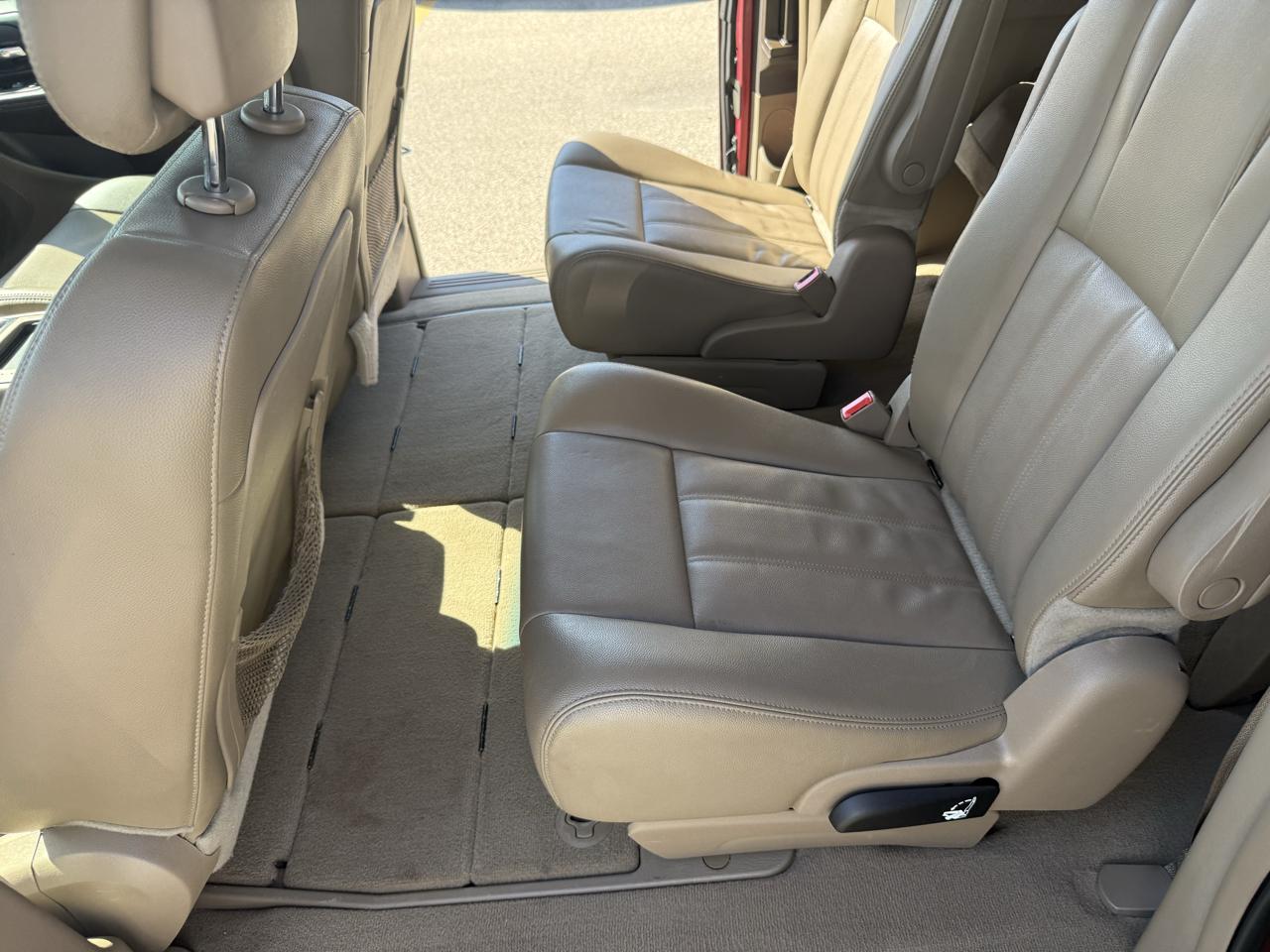 Chrysler Town & Country 4dr Wgn Touring 2014