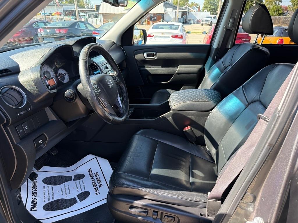 Honda Pilot 4WD 4dr Touring w/RES & Navi 2011
