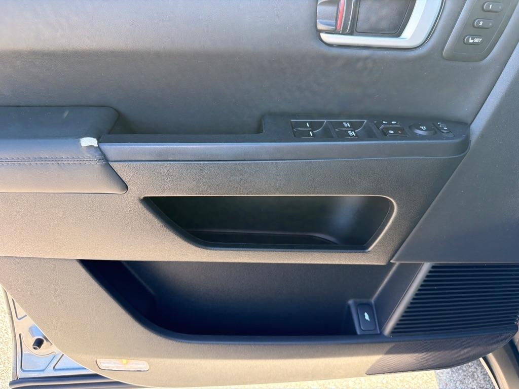 Honda Pilot 4WD 4dr Touring w/RES & Navi 2011