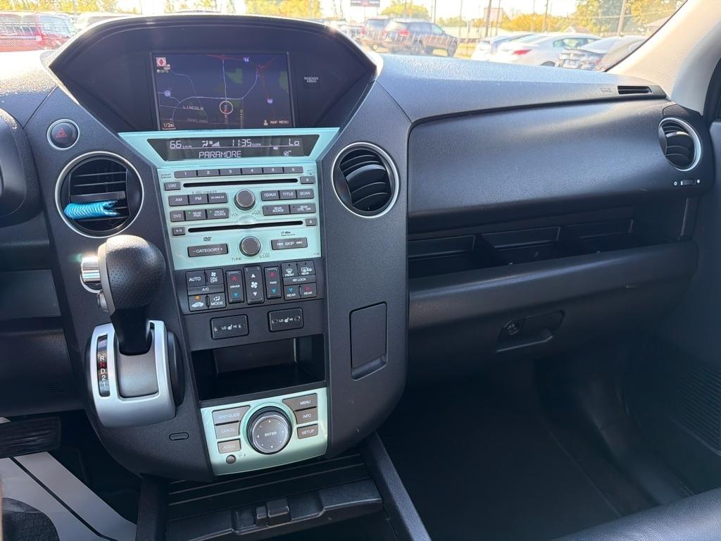 Honda Pilot 4WD 4dr Touring w/RES & Navi 2011