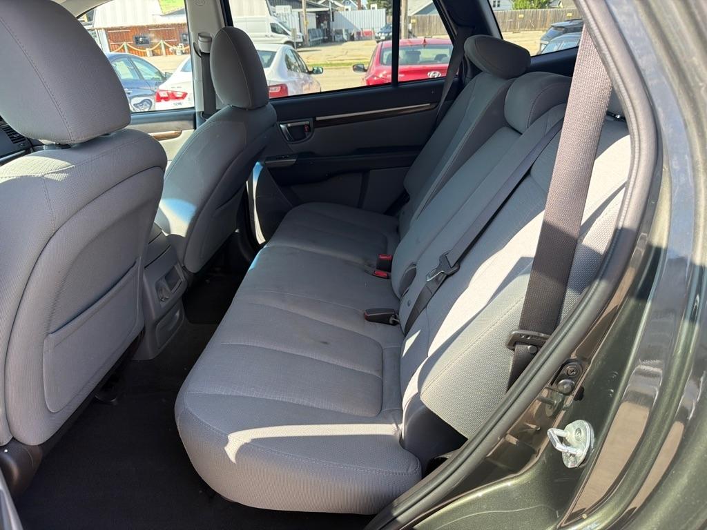 Hyundai Santa Fe AWD 4dr I4 GLS 2012