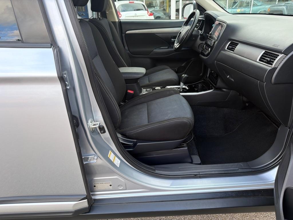 Mitsubishi Outlander SEL S-AWC 2017