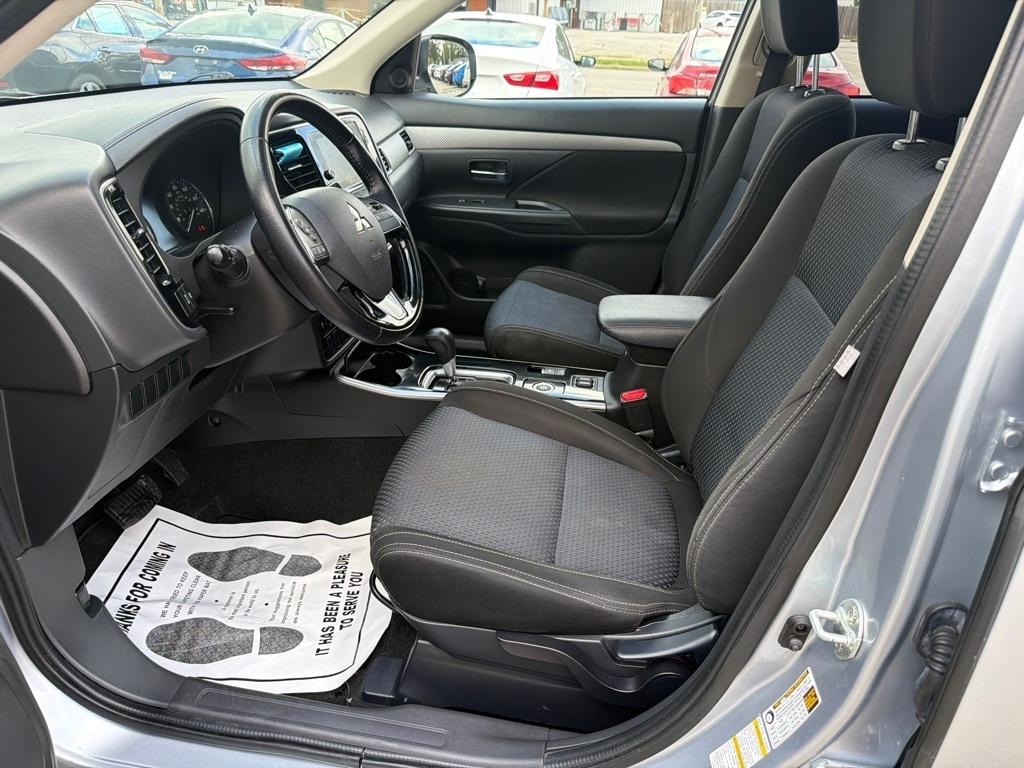 Mitsubishi Outlander SEL S-AWC 2017