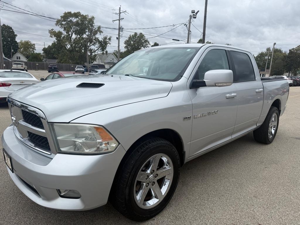 RAM 1500 2WD Crew Cab 140.5" Sport 2012