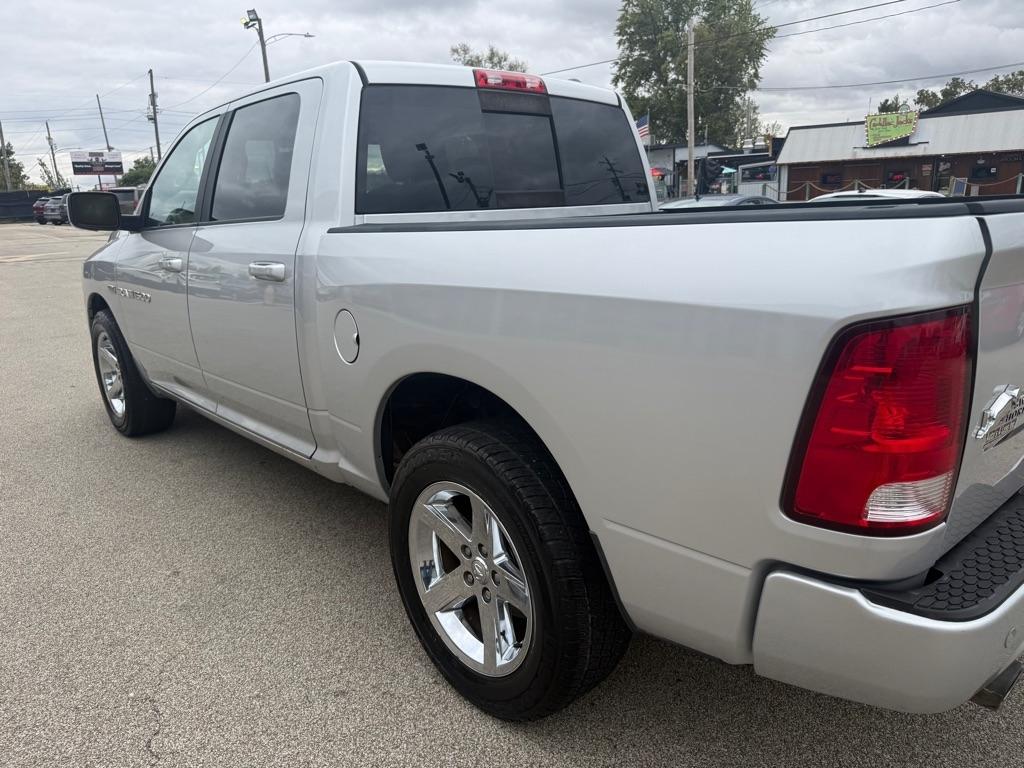 RAM 1500 2WD Crew Cab 140.5" Sport 2012