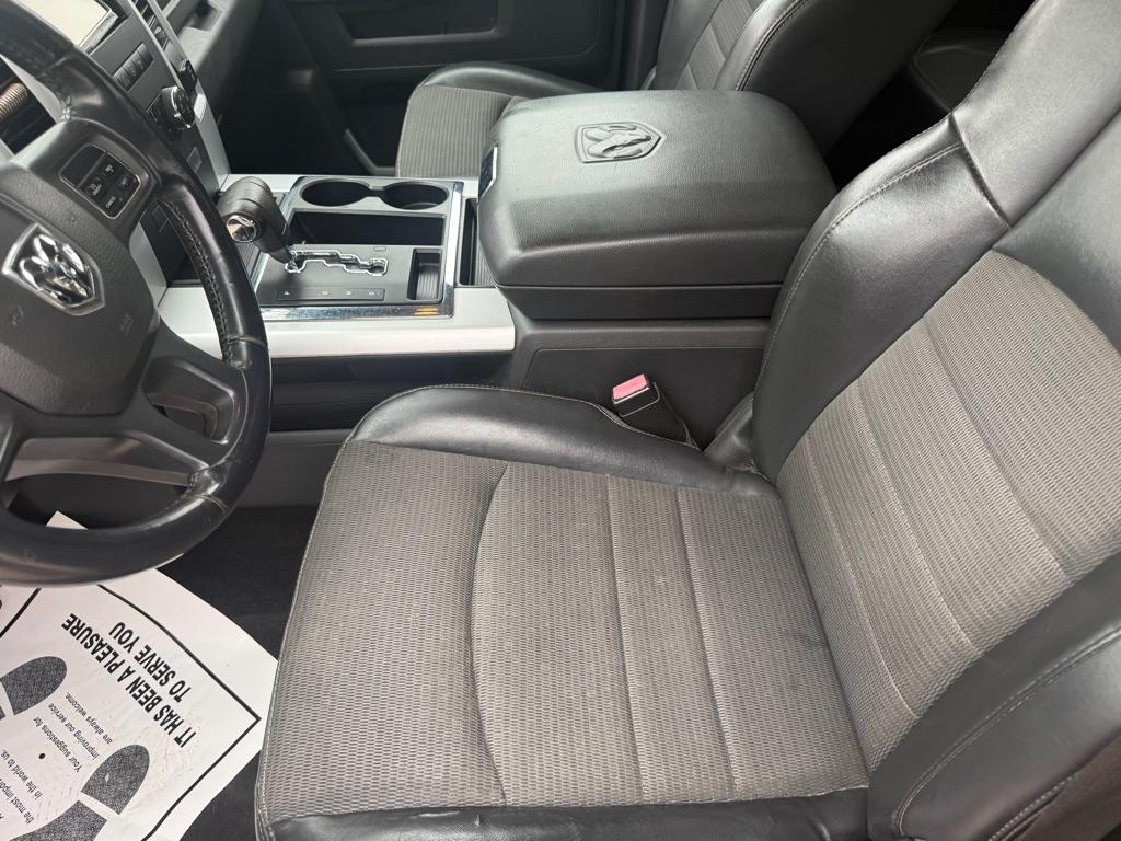 RAM 1500 2WD Crew Cab 140.5" Sport 2012