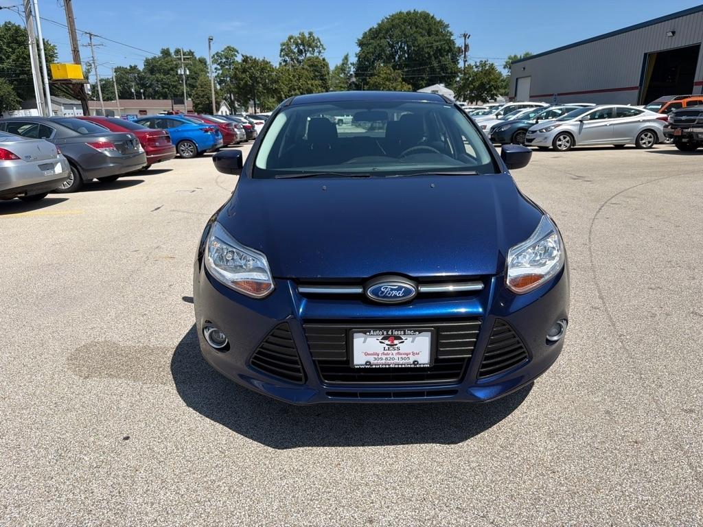 Ford Focus 4dr Sdn SE 2012