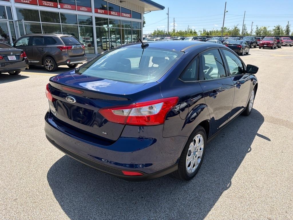 Ford Focus 4dr Sdn SE 2012