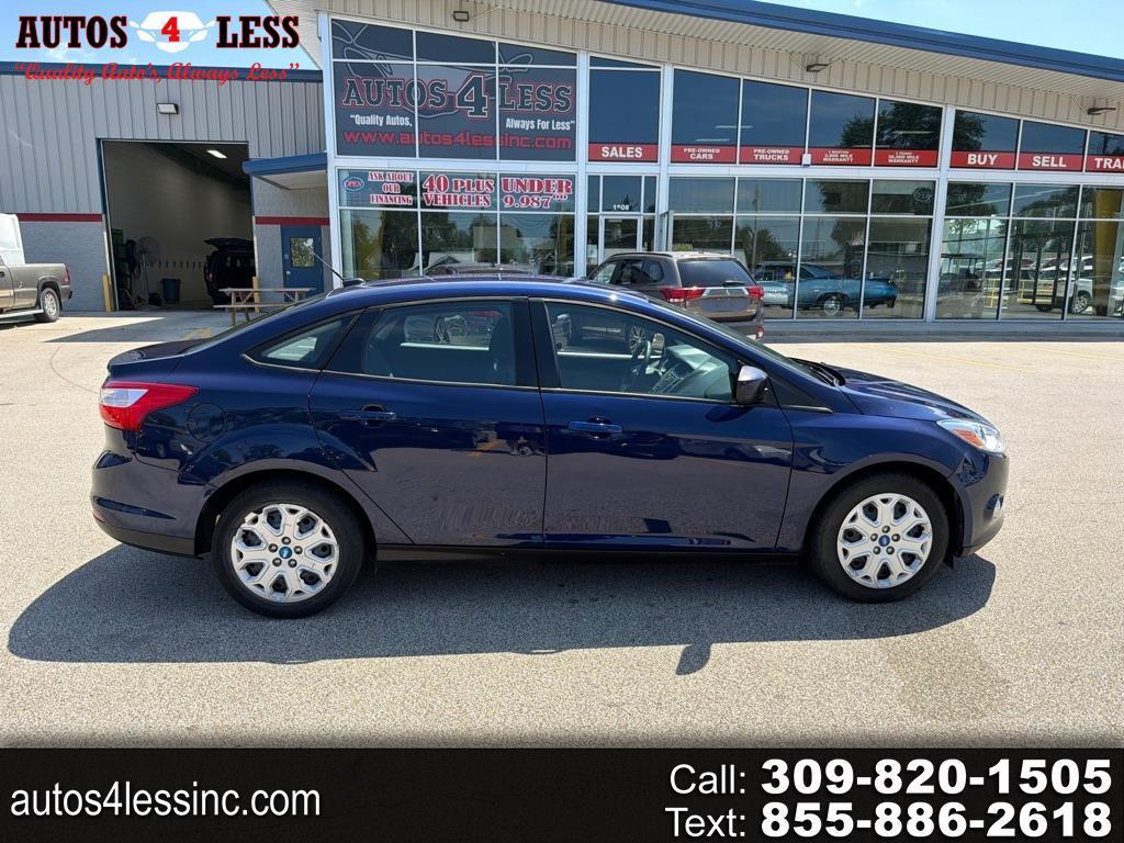 Ford Focus 4dr Sdn SE 2012