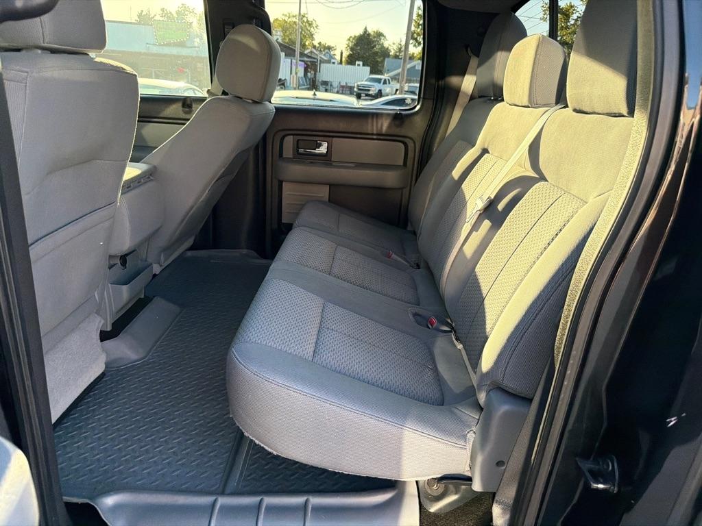 Ford F-150 4WD SuperCrew 145" Platinum 2012