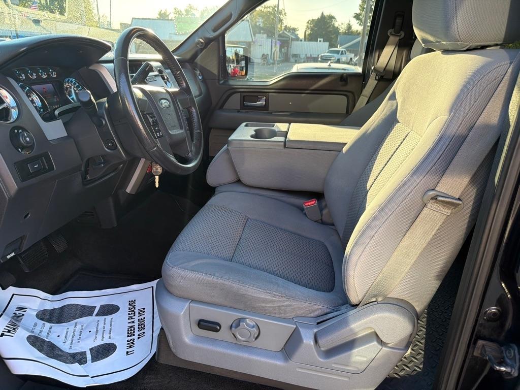 Ford F-150 4WD SuperCrew 145" Platinum 2012