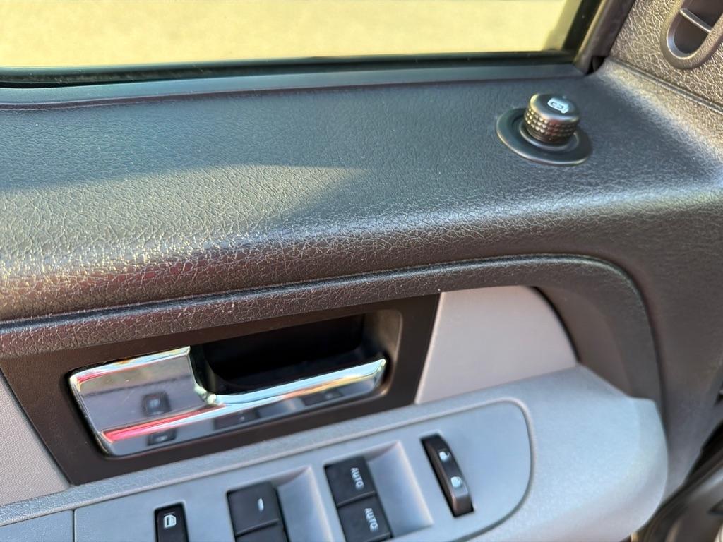 Ford F-150 4WD SuperCrew 145" Platinum 2012