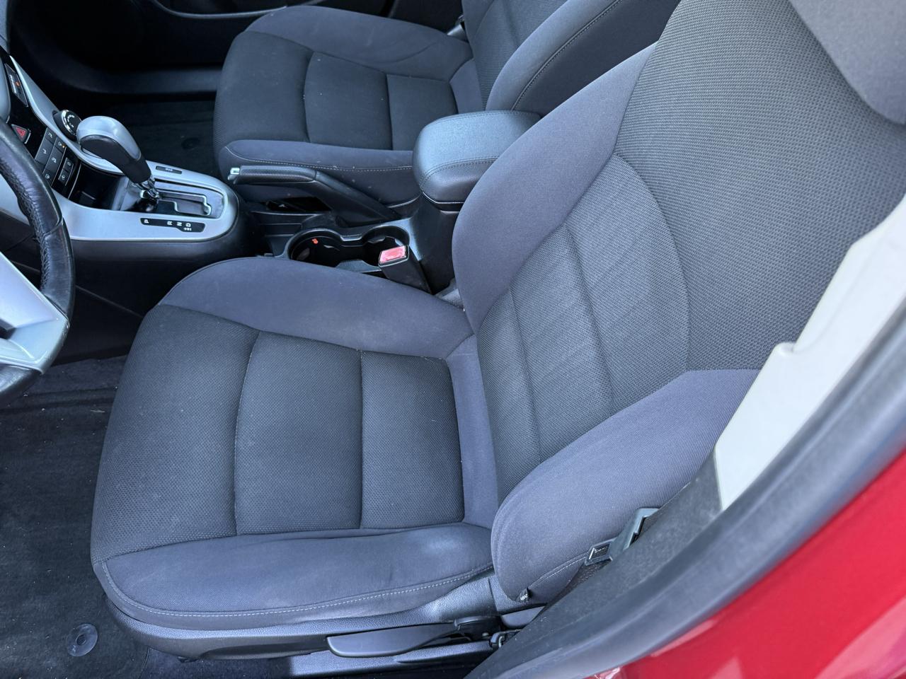 Chevrolet Cruze 4dr Sdn LT w/1LT 2012