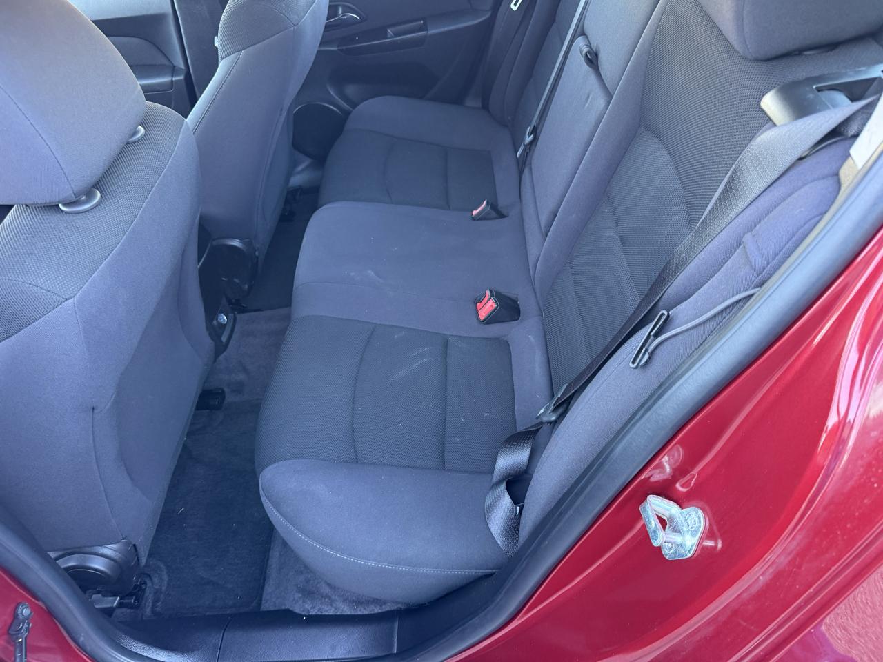 Chevrolet Cruze 4dr Sdn LT w/1LT 2012