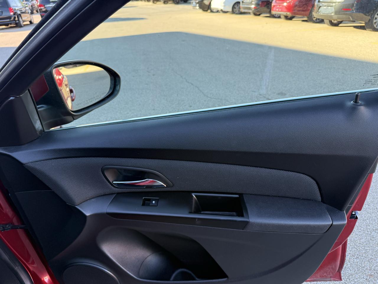 Chevrolet Cruze 4dr Sdn LT w/1LT 2012