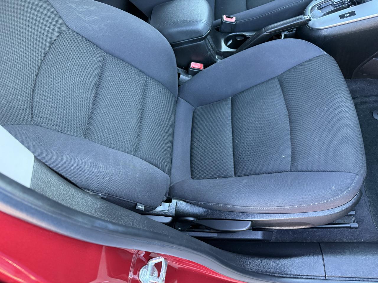 Chevrolet Cruze 4dr Sdn LT w/1LT 2012
