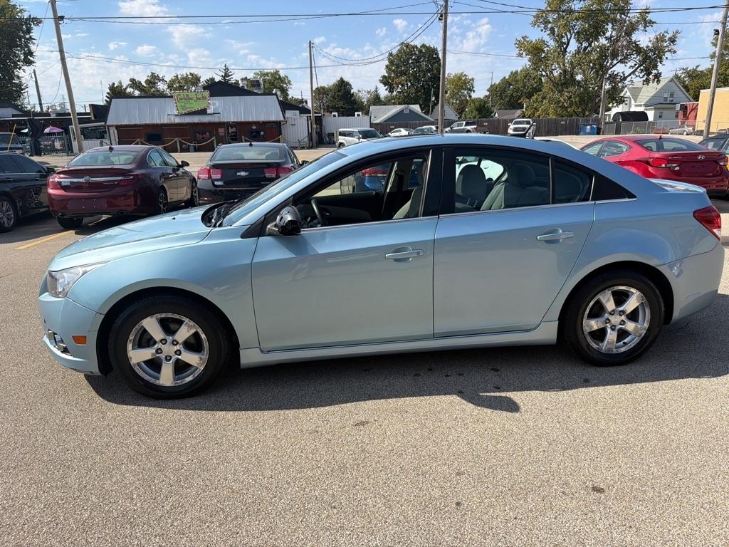 Chevrolet Cruze 4dr Sdn LT w/1LT 2012