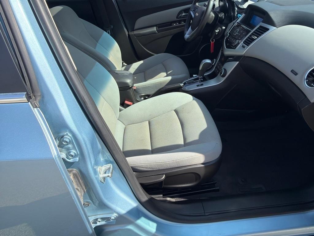 Chevrolet Cruze 4dr Sdn LT w/1LT 2012