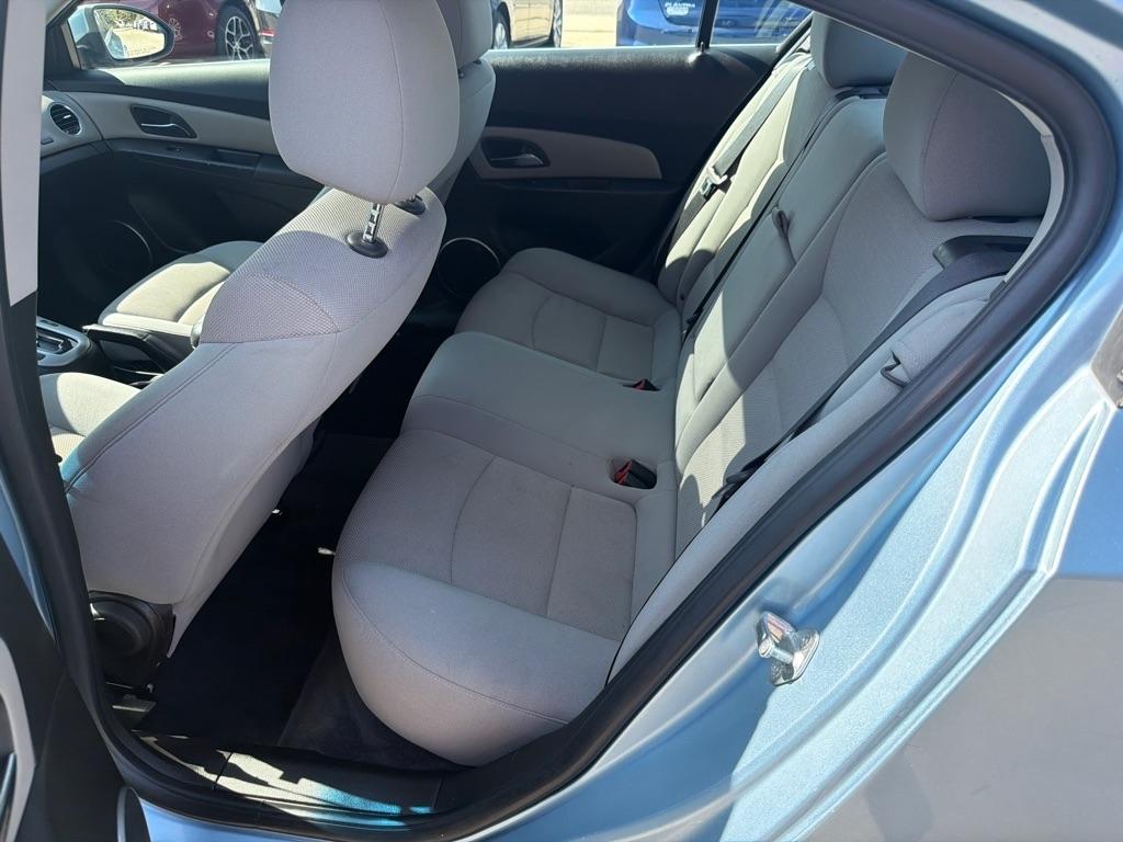 Chevrolet Cruze 4dr Sdn LT w/1LT 2012